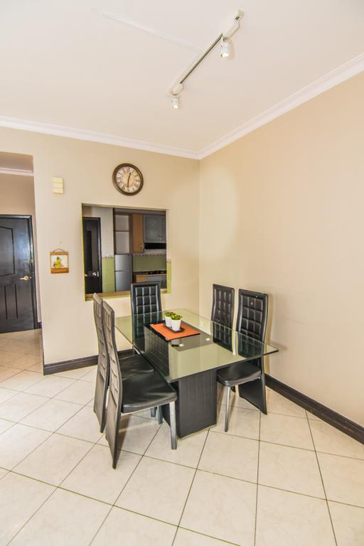 Mts @ Marina Court Resort Condo Kota Kinabalu Room photo